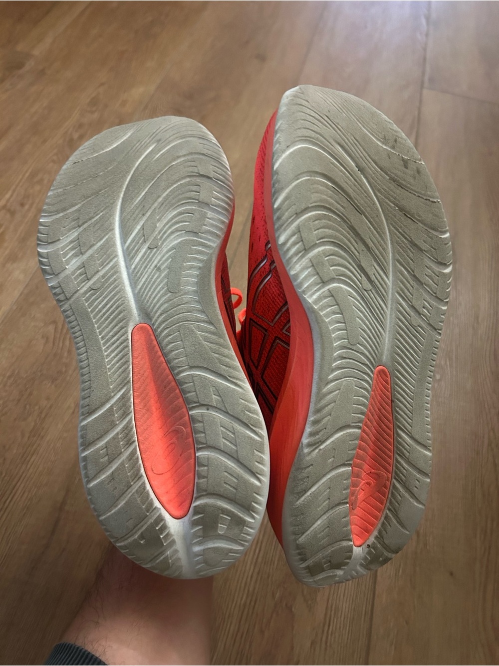ASICS Gel Cumulus 26 Sunrise Red Size 10 M - Picture 6 of 9